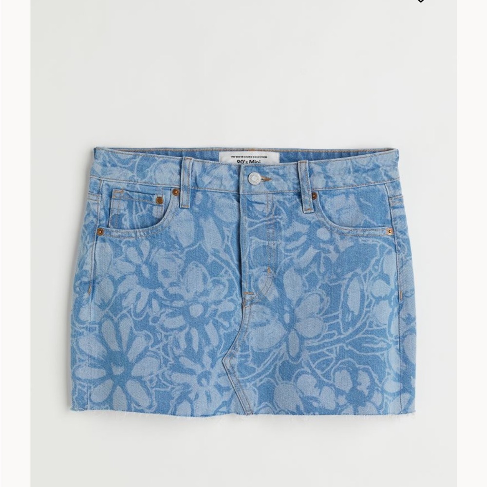 H&M Size 6 The Water Saving Collection 90's flower print denim Mini Skirt